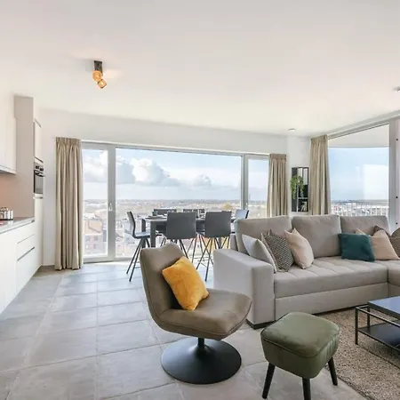 Huswell - Bright With Seaview Apartment *